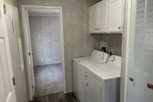 12860 Mayfield Rd, Chardon, OH 44024 - Photo 13