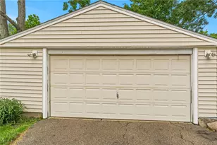 1695 Wiltshire Rd, Akron, OH 44313 - Photo 29