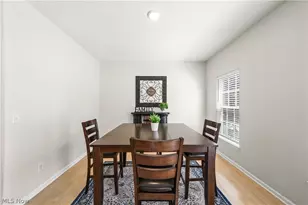 10214 Ridgeview Ct, Streetsboro, OH 44241 - Photo 3