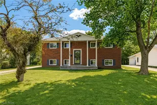 5707 Vickie Ln, Huber Heights, OH 44146 - Photo 1