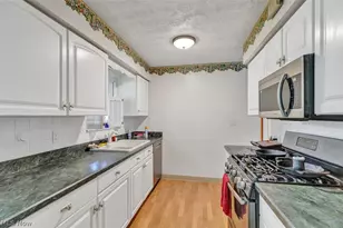 5707 Vickie Ln, Huber Heights, OH 44146 - Photo 3