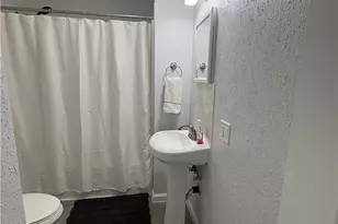 246 Hilliard Rd, Elyria, OH 44035 - Photo 17
