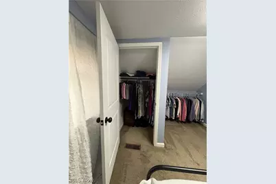 246 Hilliard Road, Elyria, OH 44035 - Photo 23