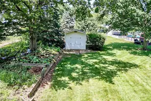 11937 Basswood Ave NW, Uniontown, OH 44685 - Photo 37
