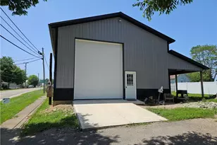 152 Liberty Street E, Martinsburg, OH 43037 - Photo 1