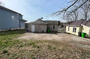 155 Fernwood Ave, Barberton, OH 44203 - Photo 3