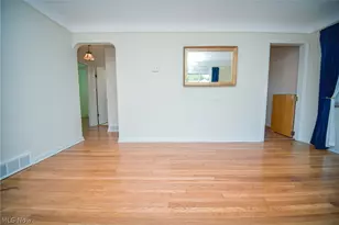 18400 Rockland Ave, Loveland, OH 44135 - Photo 7