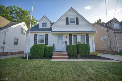 18400 Rockland Avenue, Loveland, OH 44135 - Photo 1