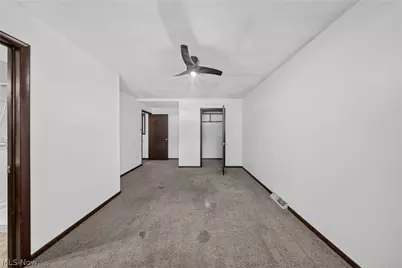 134-136 Brookfield Street, Louisville, OH 44641 - Photo 9