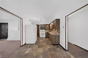134-136 Brookfield St, Louisville, OH 44641 - Photo 5