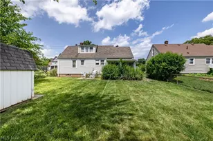 1644 37th St NW, Canton, OH 44709 - Photo 3