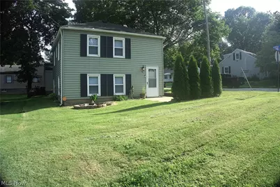 34 Kenmore Avenue, Barberton, OH 44203 - Photo 1