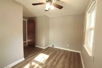 34 Kenmore Avenue, Barberton, OH 44203 - Photo 19