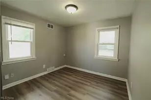 34 Kenmore Ave, Barberton, OH 44203 - Photo 17