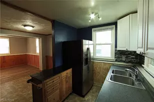 34 Kenmore Ave, Barberton, OH 44203 - Photo 13
