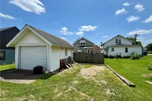 402 E Marietta St Manor, Woodsfield, OH 43793 - Photo 7