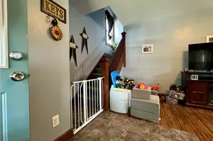 402 E Marietta St Manor, Woodsfield, OH 43793 - Photo 13