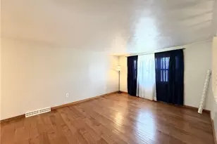 109 Dubey Ln, Weirton, WV 26062 - Photo 3