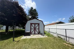109 Dubey Ln, Weirton, WV 26062 - Photo 13