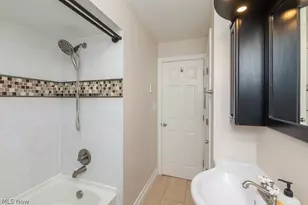 14733 Grapeland Ave, Loveland, OH 44111 - Photo 17