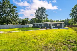 12215 National Dr, Grafton, OH 44044 - Photo 37