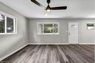 12215 National Drive, Grafton, OH 44044 - Photo 13