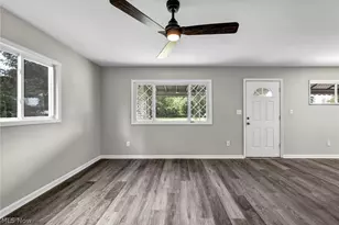 12215 National Dr, Grafton, OH 44044 - Photo 13