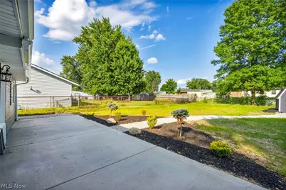 12215 National Drive, Grafton, OH 44044 - Photo 33