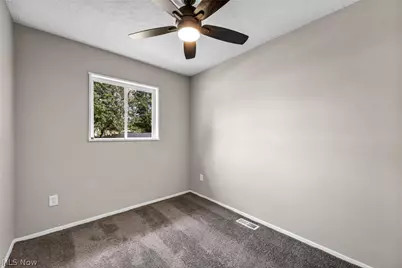 12215 National Drive, Grafton, OH 44044 - Photo 25