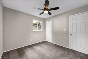 12215 National Dr, Grafton, OH 44044 - Photo 25