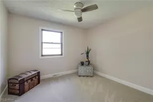 13452 Sunflower Ave NW, Mogadore, OH 44260 - Photo 23