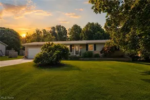 13452 Sunflower Ave NW, Mogadore, OH 44260 - Photo 3