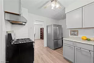819 Keeney St, Akron, OH 44310 - Photo 21