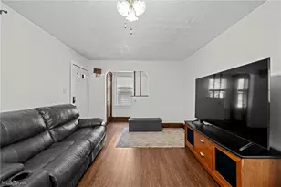 819 Keeney St, Akron, OH 44310 - Photo 5