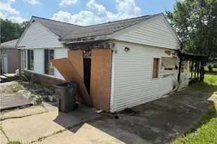 2573 San Pedro Dr, Youngstown, OH 44511 - Photo 3