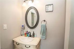 1621 Hankins Rd NE, Massillon, OH 44646 - Photo 21
