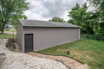 1621 Hankins Road NE, Massillon, OH 44646 - Photo 23