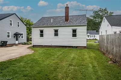 3518 Arnold Avenue NW, Canton, OH 44709 - Photo 7