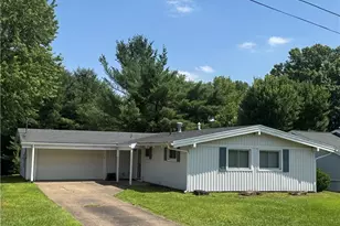 407 Edgewood Dr, Marietta, OH 45750 - Photo 1
