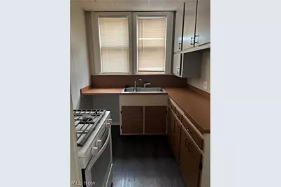 29435 Euclid Avenue #3, Wickliffe, OH 44092 - Photo 3