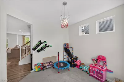 8643 Tahoe Drive, Macedonia, OH 44056 - Photo 17