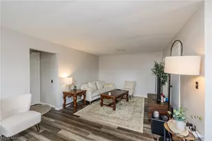 19406 Van Aken Blvd, Huber Heights, OH 44122 - Photo 5