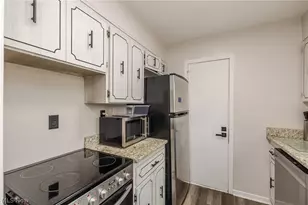 19406 Van Aken Blvd, Huber Heights, OH 44122 - Photo 11