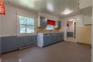 5061 Thursby Rd, North Canton, OH 44720 - Photo 9