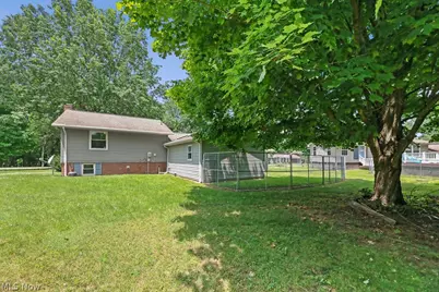 13166 Meadow Street NE, Alliance, OH 44601 - Photo 29