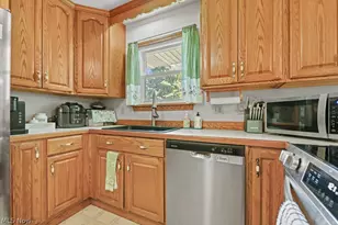 13166 Meadow St NE, Alliance, OH 44601 - Photo 13