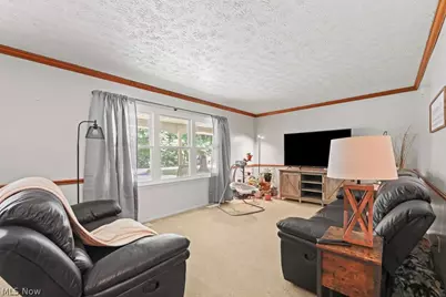13166 Meadow Street NE, Alliance, OH 44601 - Photo 7