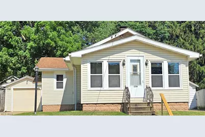 1220 Homedale Avenue NW, Canton, OH 44708 - Photo 1