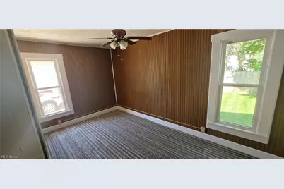 1220 Homedale Avenue NW, Canton, OH 44708 - Photo 9