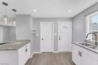 3056 W 115th Street, Loveland, OH 44111 - Photo 13